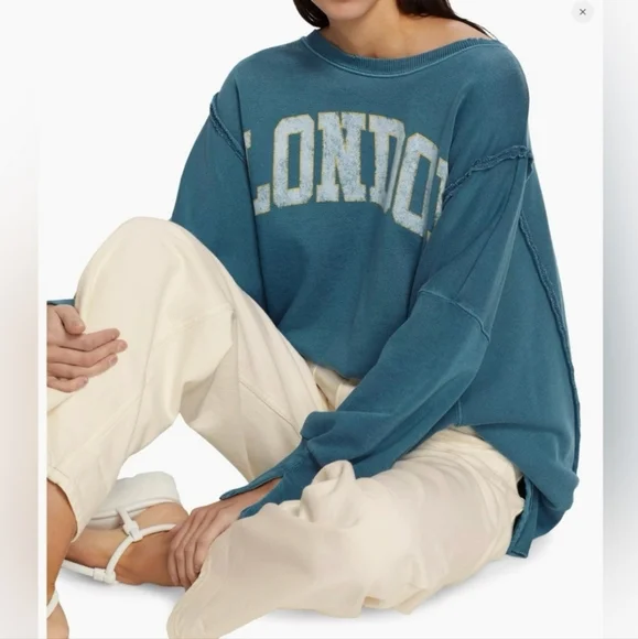 NWT FREE PEOPLE CAMDEN LONDON Denim Blue Sweatshirt We The Free New S Small - Picture 4 of 10